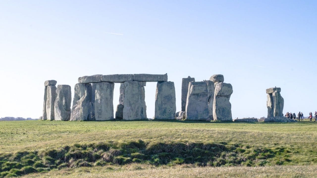 A spring day trip to explore Stonehenge Macrodyl